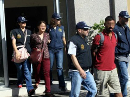 Gözaltındaki eylemciler adliyeye sevkedildi