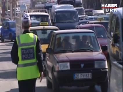 Ehliyetler değişiyor, bedeli 101 TL