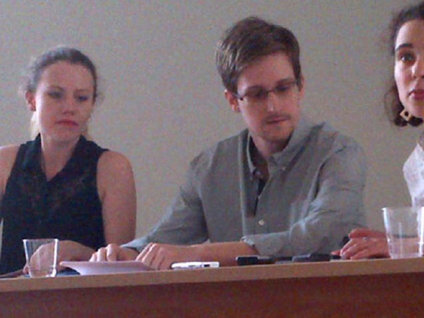 Snowden Rusya'da göründü!