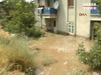 Isparta'da 250 evi su bastı