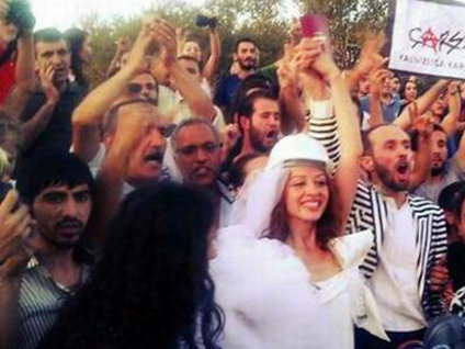 'Gezi'de düğüne izin verilmedi