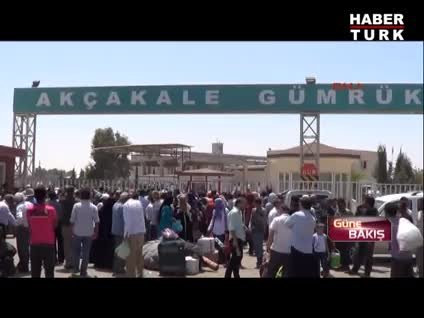 Bombardımandan kaçan 3 bin Suriyeli Türkiye'ye sığındı