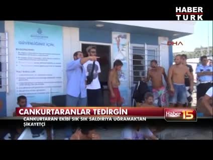 Akıntı uyarısında bulunan cankurtarana saldırı