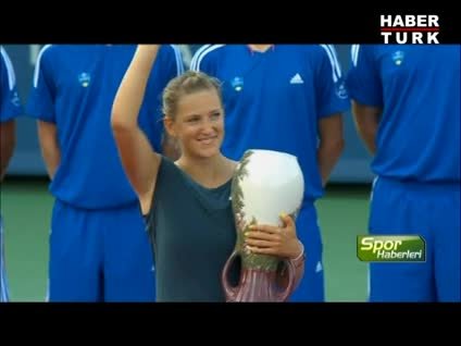 Cincinnati'nin şampiyonu Azarenka