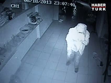 Petshop'taki hırsız kamerada