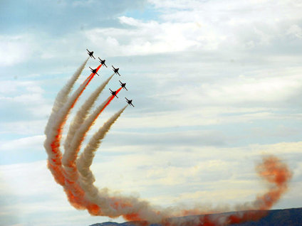 Türk Yıldızları'ndan Zafer Bayramı gösterisi