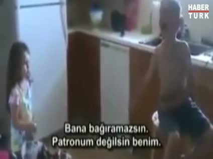 Zorla evlenmek isteyen küçük kız