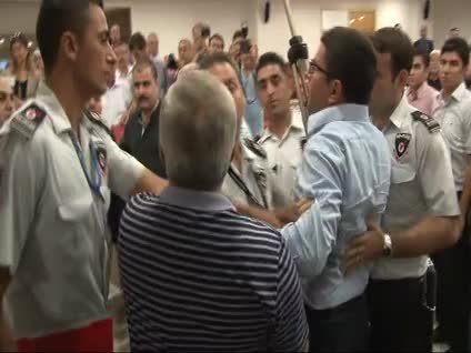 Aydın Belediye Meclisi'nde arbede