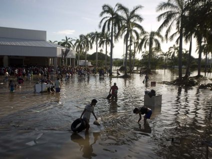 Kasırga felaketinde bilanço ağırlaşıyor
