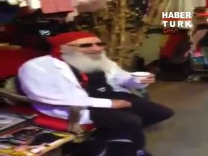 Tuncel kurtiz en son bu türküyü söyledi!