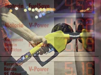 Benzine bayram öncesi sürpriz zam İşte yeni fiyatlar