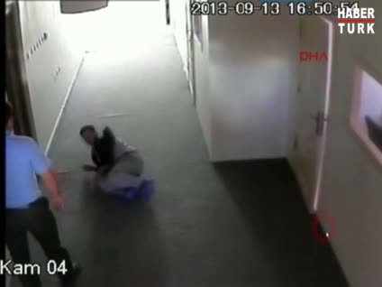 Rehabilitasyon merkezinde dayak!