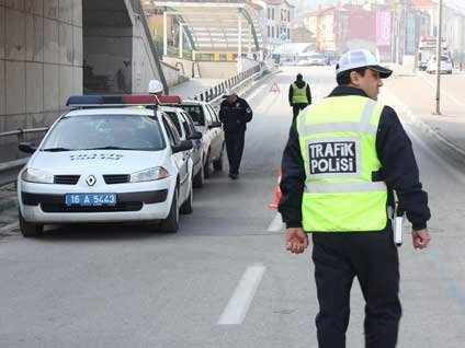 Üst düzey memur ve polislere ceza yağdı