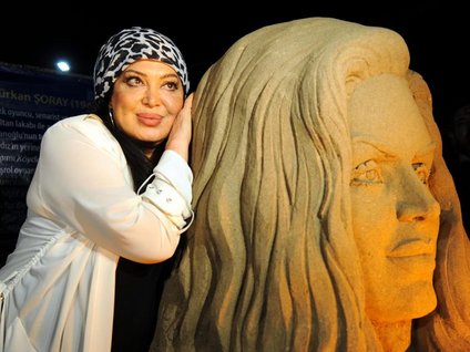 Yeşilçam yıldızları kum oldu