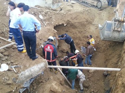 Bayram öncesi göçük altında can verdi