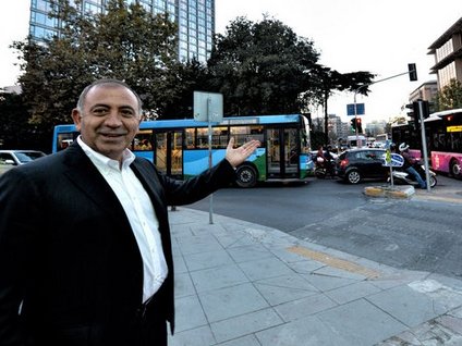 Gürsel Tekin'in adaylığı manevra mı?