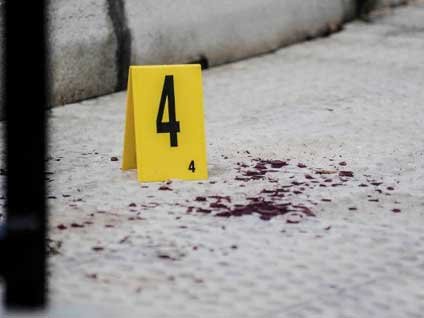 Müdür cinnet geçirdi 4 kişi öldü