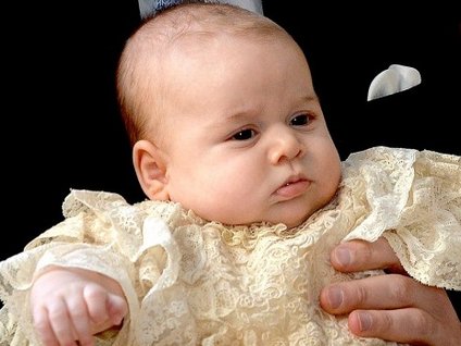 İngiltere veliaht prensi George vaftiz edildi