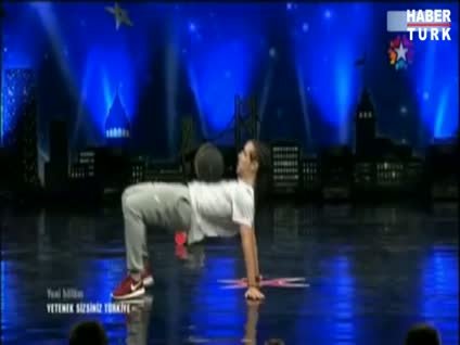 Acun övgü yağdırdı