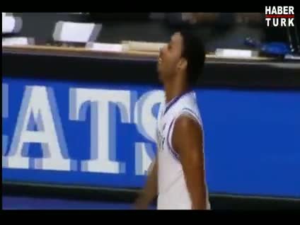 Kendi potasına basket attı