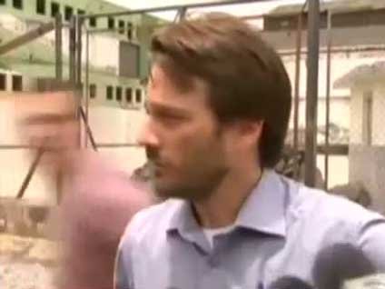 Politikacıya kameralar önünde okkalı tokat