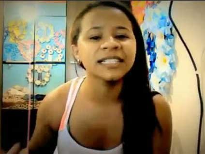 Genç kızın yatak odasında çekilen görüntüleri izlenme rekoru kırdı