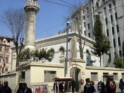 Tarihi Hüseyin Ağa Camii 2.5 milyon liraya yenilendi