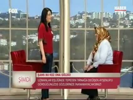 Paravanın arkasından annesi çıktı!