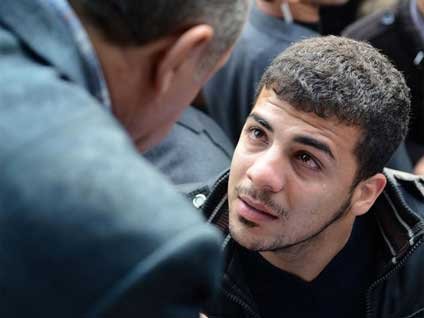 Erganili genç Başbakan Erdoğan'a ağlayarak yalvardı