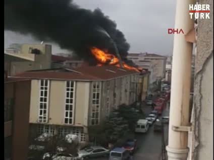 Ümraniye'de yangın