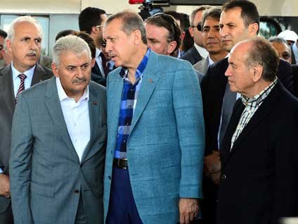 AK Parti'nin İstanbul ve İzmir adayı belli oldu