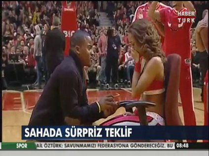 Sahada sürpriz teklif!