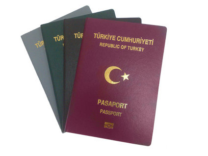 Artık pasaportları Emniyet vermeyecek