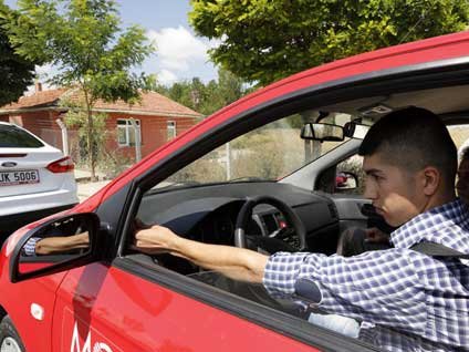 Yeni ehliyetler adrese gelecek