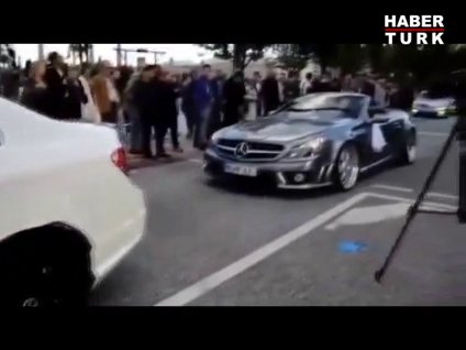 Almanya'da bir Türk düğün konvoyu