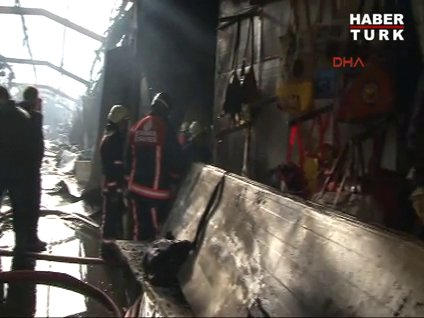 "Sosyete Çarşısı" küle döndü