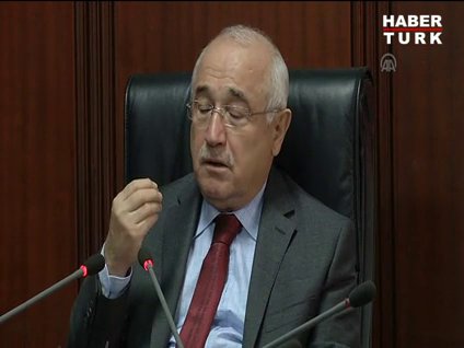 Cemil Çiçek'ten flaş açıklama!