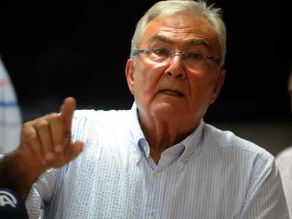 Deniz Baykal önce Abdullah Gül'le görüştü sonra eleştirdi