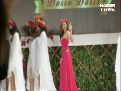 Antalya'da Miranda Kerr rüzgarı!