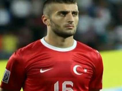 Kasımpaşaspor Ümit Milli Futbolcu Alpaslan Öztürk'ü renklerine kattı