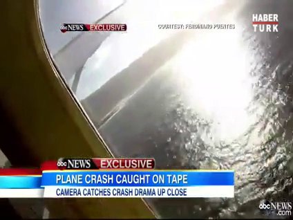 Uçağının düşüş anını görüntüledi!