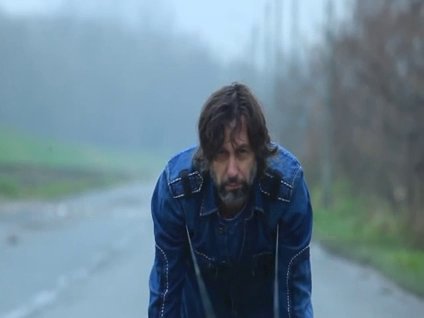 Van Damme bu adamı kıskanacak!