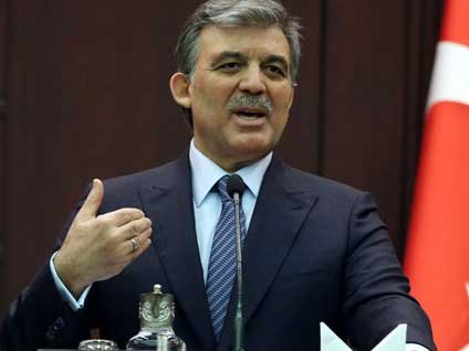 Cumhurbaşkanı Gül'den HSYK yorumu: Ne yapacağımı göreceksiniz