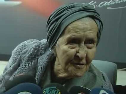 Asırlık çınara ömürlük sürpriz