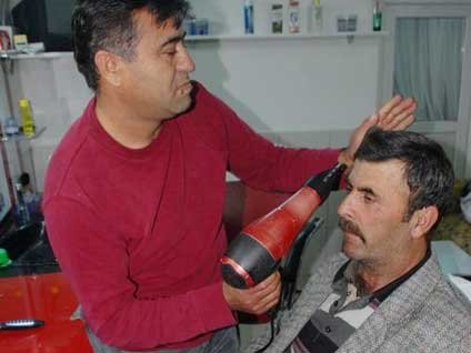 Fethiyeli berber İsmail Aykırı: Kimsenin yüzüne bakamıyorum özür dilerim