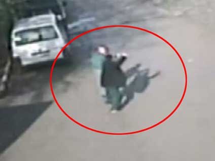 Belediye Başkanına darp böyle görüntülendi