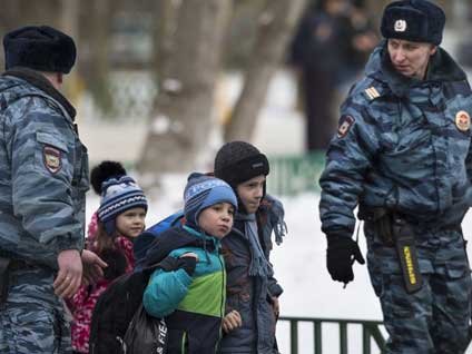 Moskova'da okula saldırı 1 polis ve bir öğretmen öldü