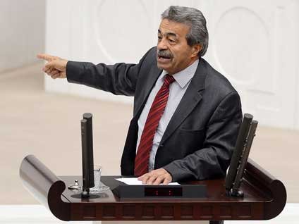 CHP Tunceli milletvekili Kamer Genç TBMM'de rekor kırdı