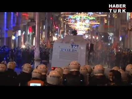 "İnternetime dokunma" eylemlerinde sert müdahaleler