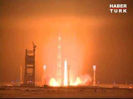 Türkiye'nin 5. uydusu TÜRKSAT 4A fırlatıldı